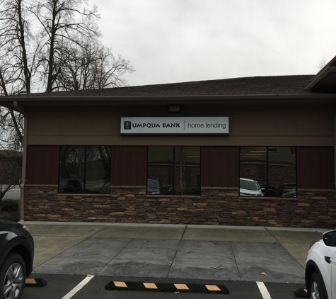 David Thorsen - Umpqua Bank - Puyallup, WA