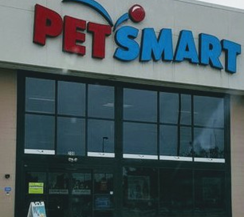 PetSmart - East Peoria, IL. PetSMart in East Peoria Illinois