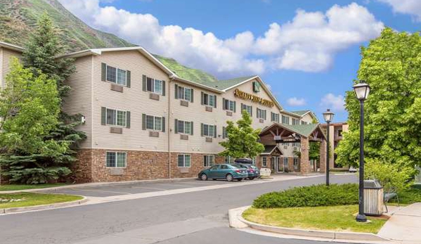 Quality Inn & Suites On The River - Glenwood Springs, CO