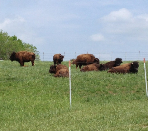 Circle S Guest Ranch and Country Inn - Lawrence, KS