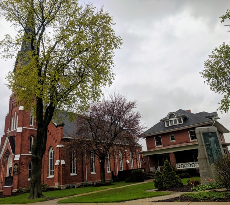 St Mary's Parish - Utica, IL