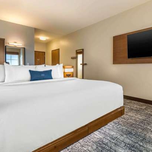 Cambria Hotel Davenport Quad Cities - Bettendorf, IA