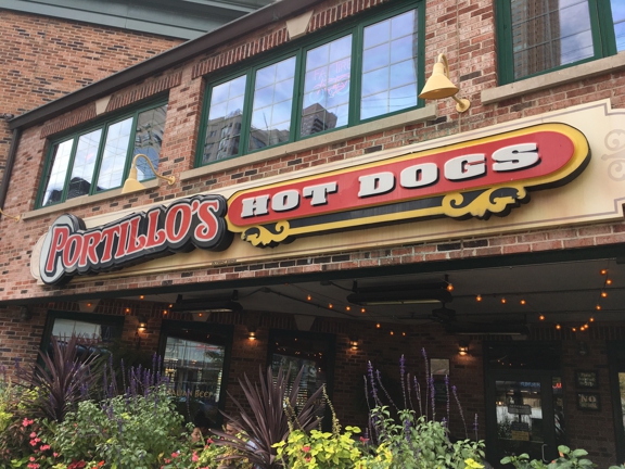 Portillo's Hot Dogs - Chicago, IL