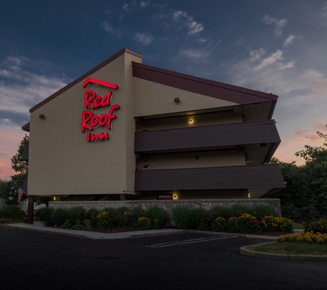 Red Roof Inn - Milford, CT