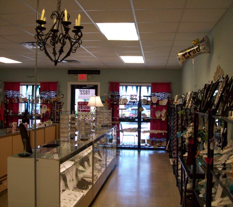 Foxy Boutique - Navarre, FL