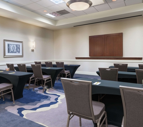 Hilton Garden Inn Tampa Airport Westshore - Tampa, FL