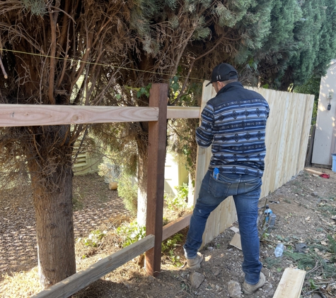 RG Landscaping & Services - San Miguel, CA. Adding new Fence