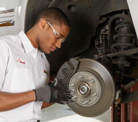 Les Schwab Tire Center - Edgewood, WA