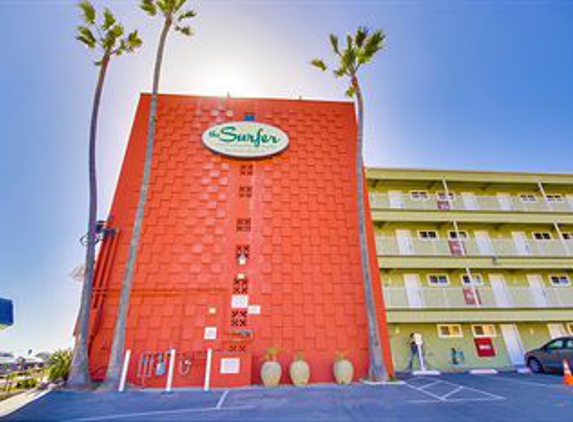 Surfer Beach Hotel - San Diego, CA