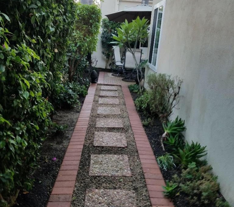 Cardenas Gardening Lawn Maintenance - Santa Ana, CA