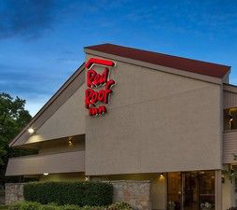 Red Roof Inn - Roseville, MI