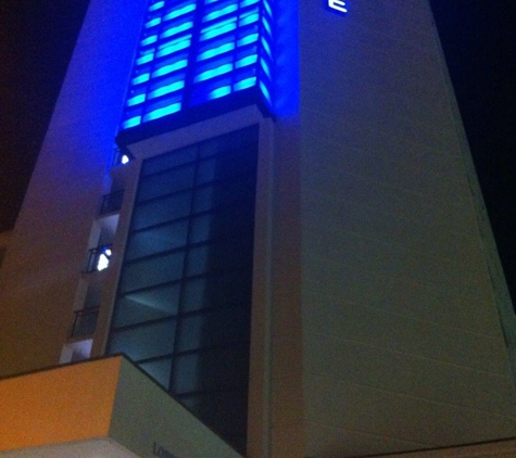 Hotel Blue Oceanfront Resort
