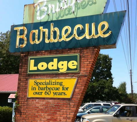 Red Bridges Barbecue Lodge - Shelby, NC