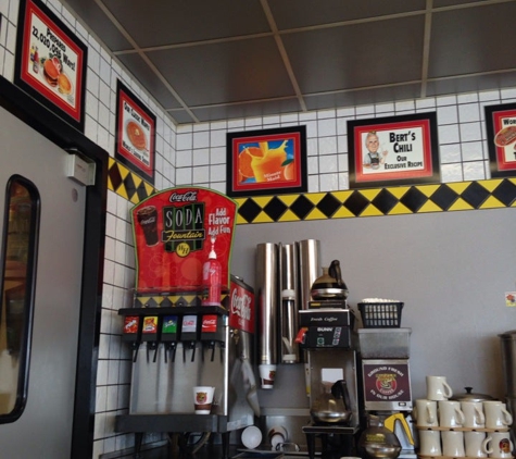 Waffle House - Medina, OH