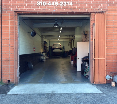 Superformance Foreign Auto Repair - Los Angeles, CA