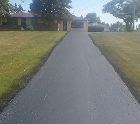 Elite Asphalt Maintenance - Sheboygan, WI