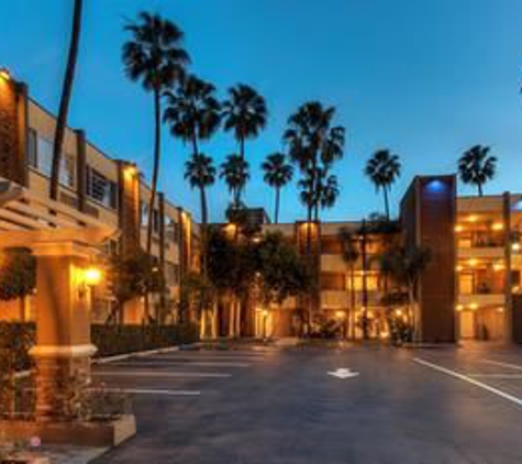 Best Western Plus Carriage Inn - Sherman Oaks, CA