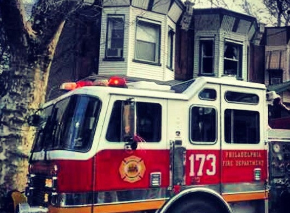 Philadelphia Fire Department Engine 73 - Philadelphia, PA