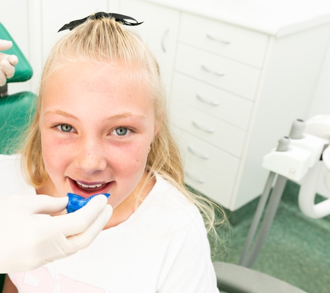 Jones Dental - Oak Flats, NSW. We have a reputation for providing the highest level of dental care.