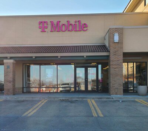 T-Mobile - West Des Moines, IA