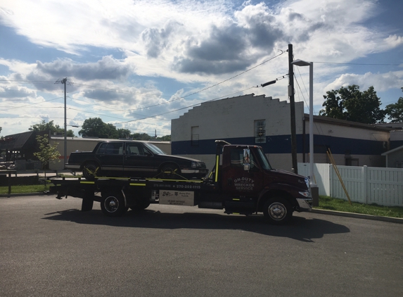 On duty wrecker service - Smiths Grove, KY