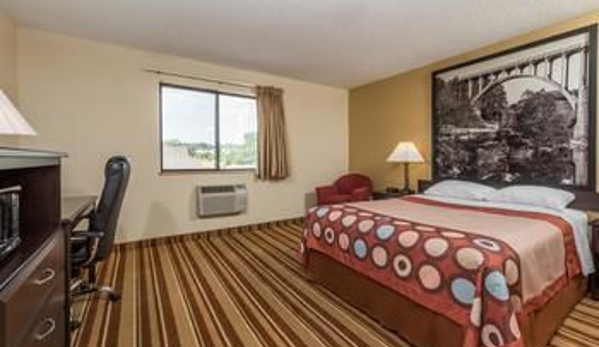 Super 8 by Wyndham Franklin/Middletown Area - Middletown, OH