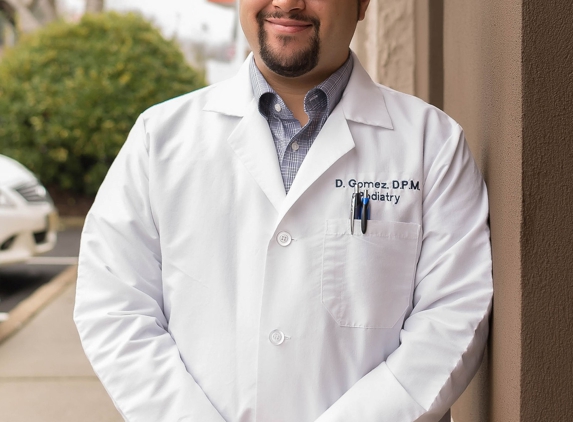 Dr. Danny J Gomez, DPM, FACFAS - Ridgewood, NJ