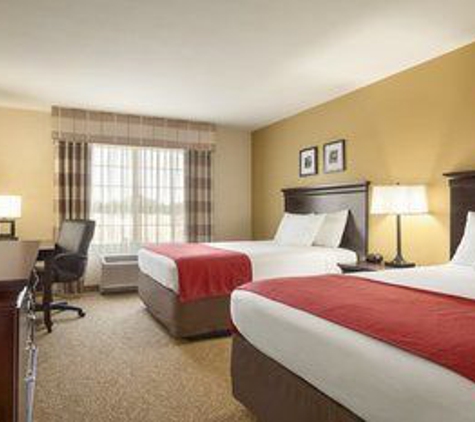 Country Inns & Suites - Minot, ND