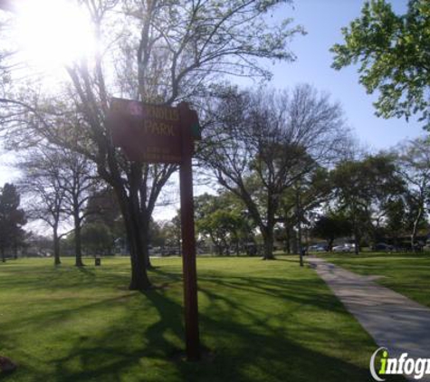 Bixby Knolls Park - Long Beach, CA