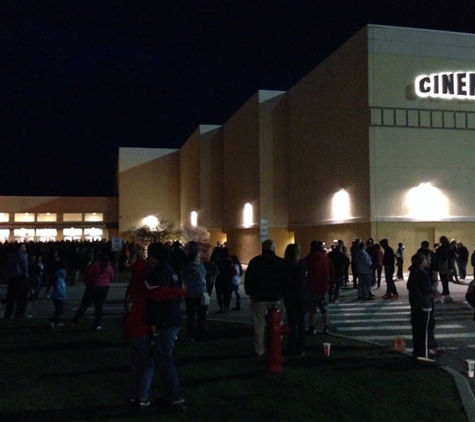 Cinemaworld - Lincoln, RI