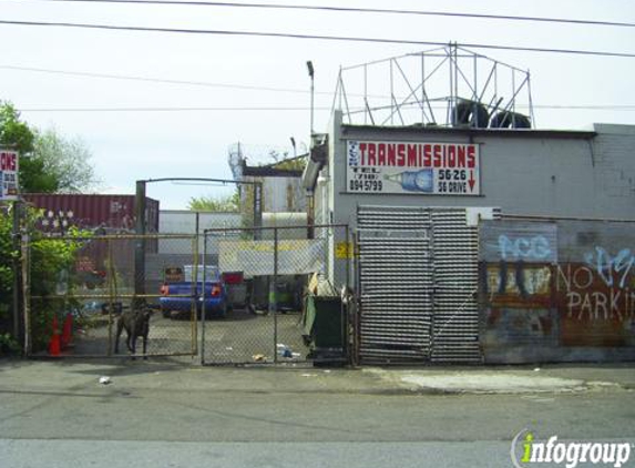 LL Service Store - Maspeth, NY