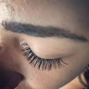 Gold Lashes - Beauty Salons