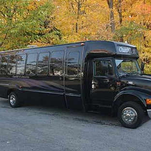 Churchill III Limousine Inc - Milwaukee, WI