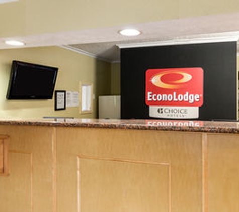 Econo Lodge - Huntington, WV