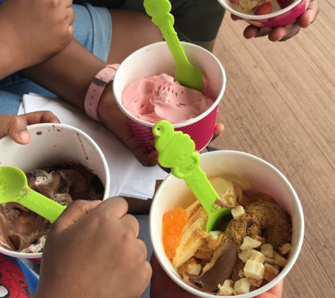 Menchie's Frozen Yogurt - Kapolei, HI