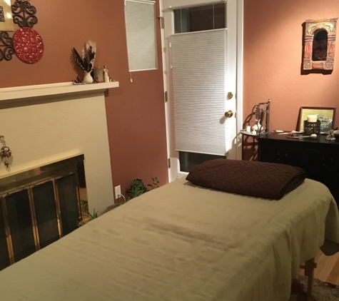 Katina Lowe Hypnotherapy - Albuquerque, NM. Healing Office Space