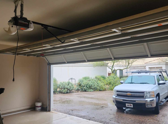 Arizona Garage Door Repair Guru - Scottsdale, AZ. garage door opener installation Scottsdale