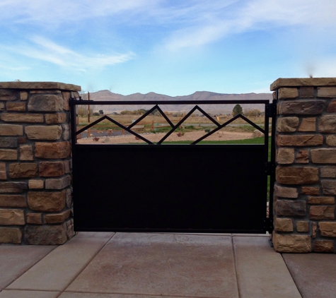 Clemmer Welding, LLC - Grand Junction, CO. Distinctive metal art for the interior and exterior of your home
Gates, Railings
Clemmer Welding, LLC