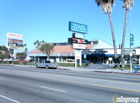 Leslie's Swimming Pool Supplies - Encino, CA