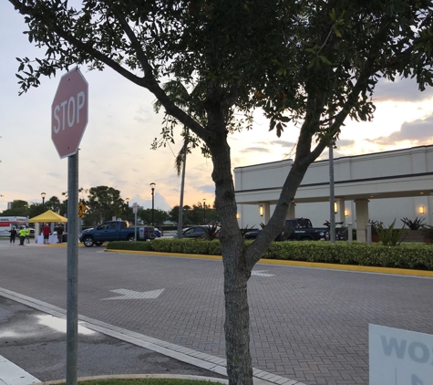 Tanger Outlets Palm Beach - West Palm Beach, FL