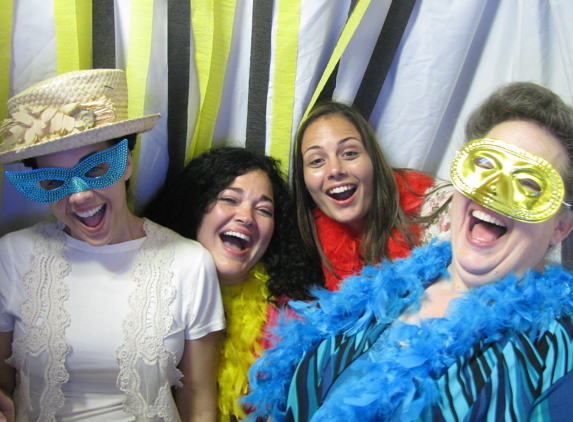 Louisiana PhotoBooth Pics - Prairieville, LA