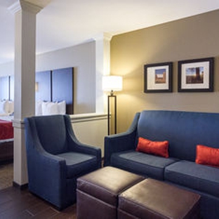 Comfort Suites & Conference Center - Worthington, MN