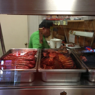 Vic's Bar-B-Que - Austin, TX