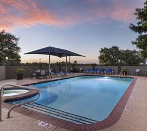 Holiday Inn Express & Suites Cedar Park (Nw Austin) - Cedar Park, TX