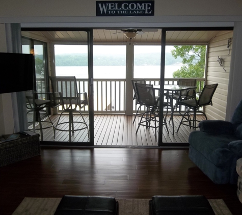 Golden Hoseshoe Condo Rentals - Lake Ozark, MO