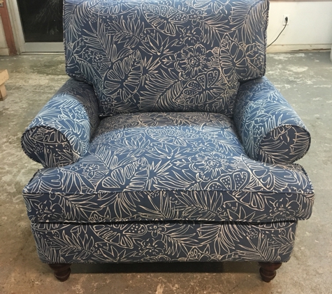 DZ Upholsterers - Gretna, LA