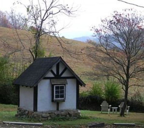 Folkestone Inn - Bryson City, NC