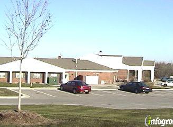 Stratford Commons Memory Care Community - Overland Park, KS