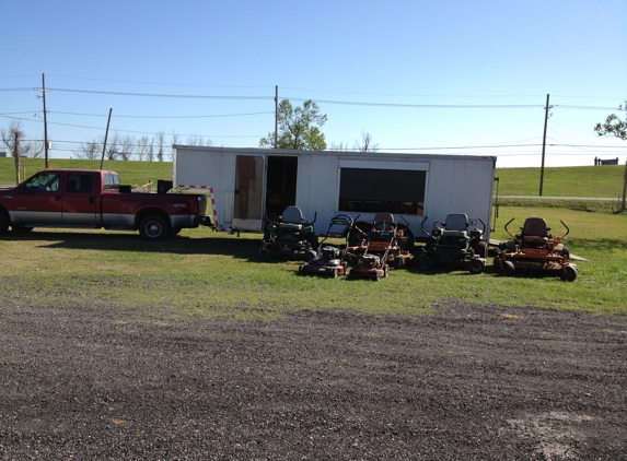 Green Way Grounds Maintenance - Saint Rose, LA