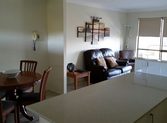 L'Amor Holiday Apartments - Lammermoor, QLD